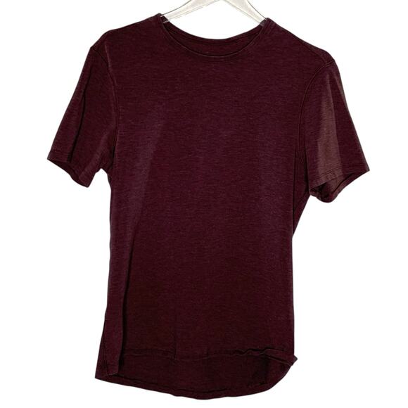 Lululemon M Basic Tee Shirt Maroon Burgundy Short Sleeve Crew Neck - Picture 1 of 7